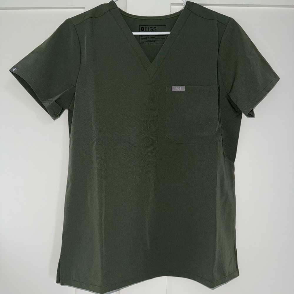 FIGS: Caterina One-Pocket Scrub Top